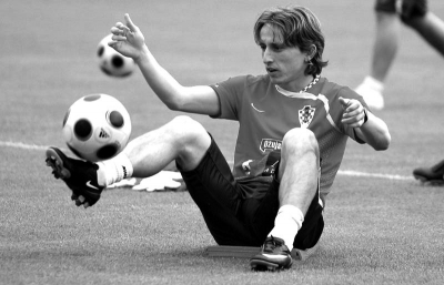 哈维·阿隆索的惊人决定：两天假期背后的深意